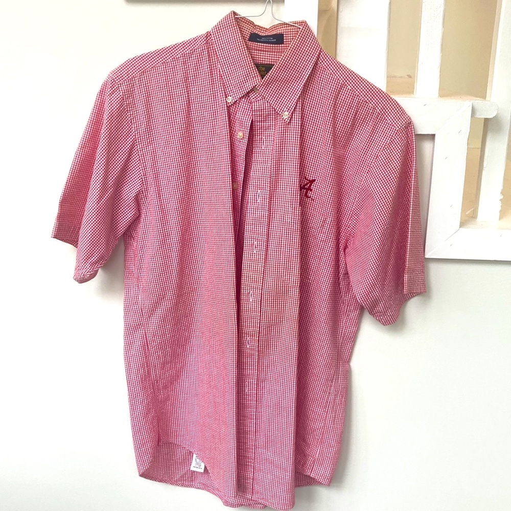 The Shirt Shop men’s MEDIUM ALABAMA Red Checkered Shirt. All cotton. A logo.